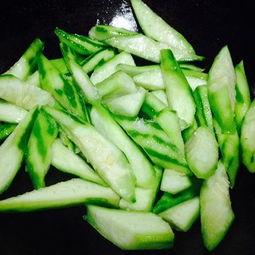 丝瓜幼瓜怎么吃,丝瓜幼瓜的多样美味食用方法探索