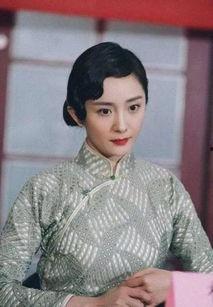 爆料吃瓜邓伦,娱乐圈的瓜田,谁主沉浮?